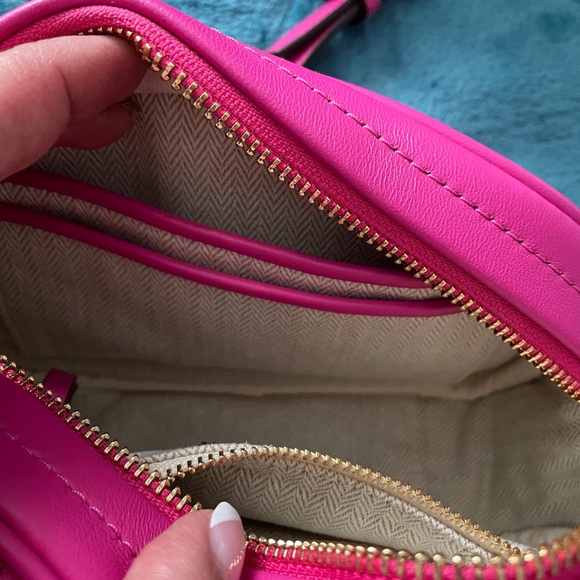 Tory Burch Pink Chevron Quilted Crossbody - Picture 7 of 12